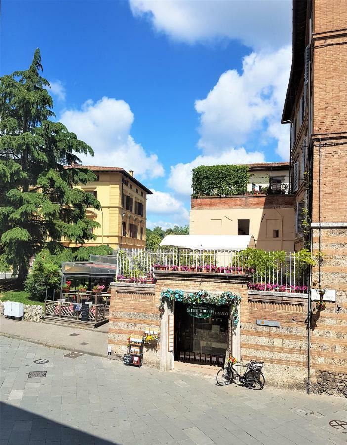 La Sapienza Siena Bed & Breakfast Bagian luar foto